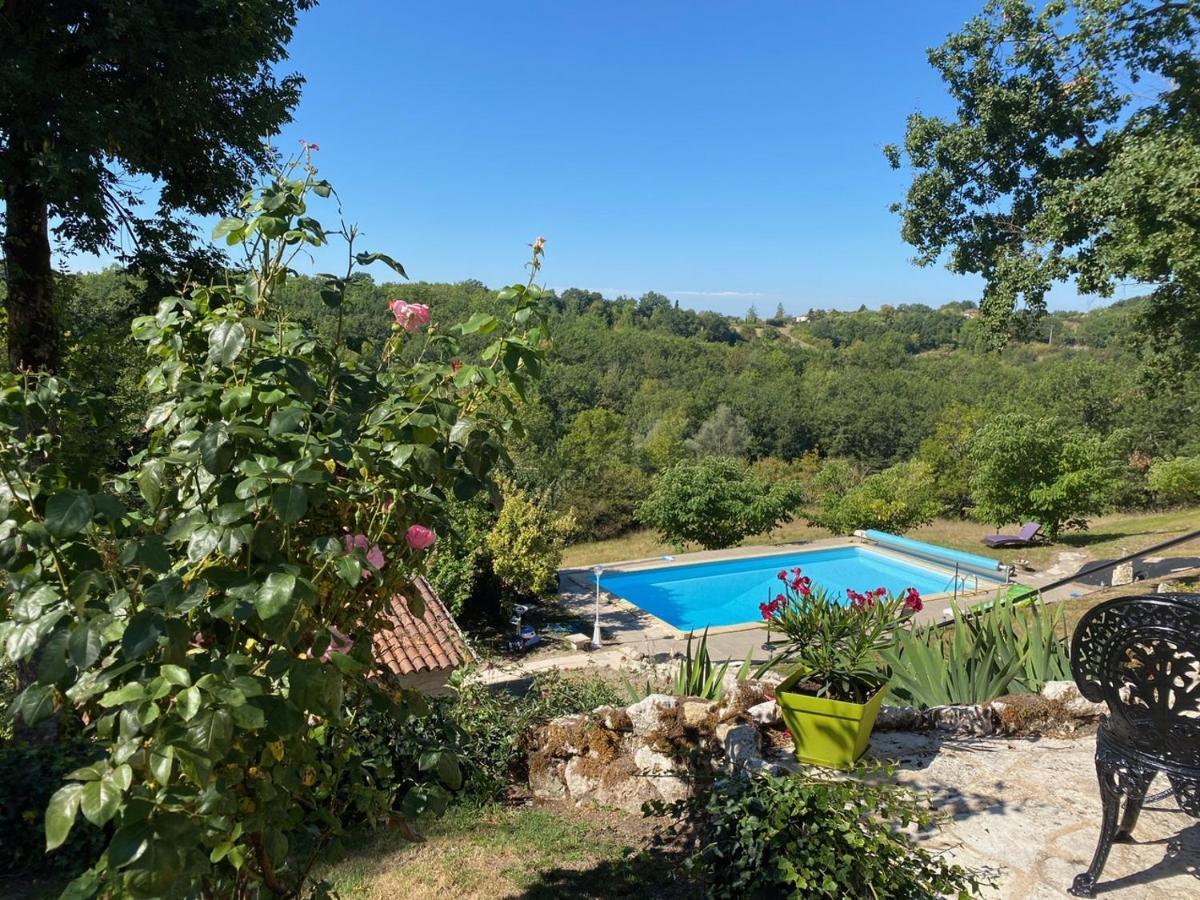 Bed and Breakfast L'Antre Des Bastides Saint-Martin-de-Villereal Exterior foto