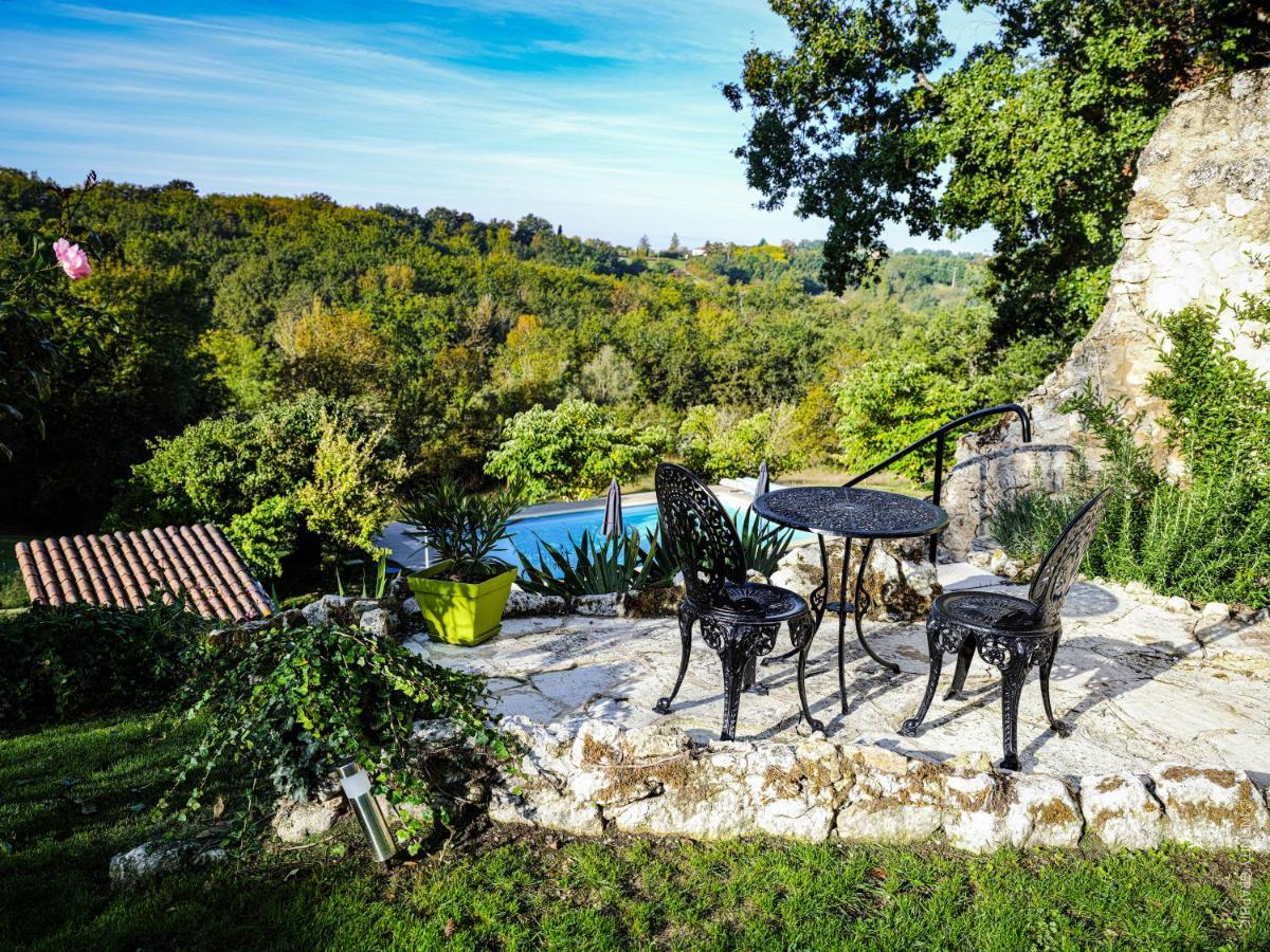 Bed and Breakfast L'Antre Des Bastides Saint-Martin-de-Villereal Exterior foto