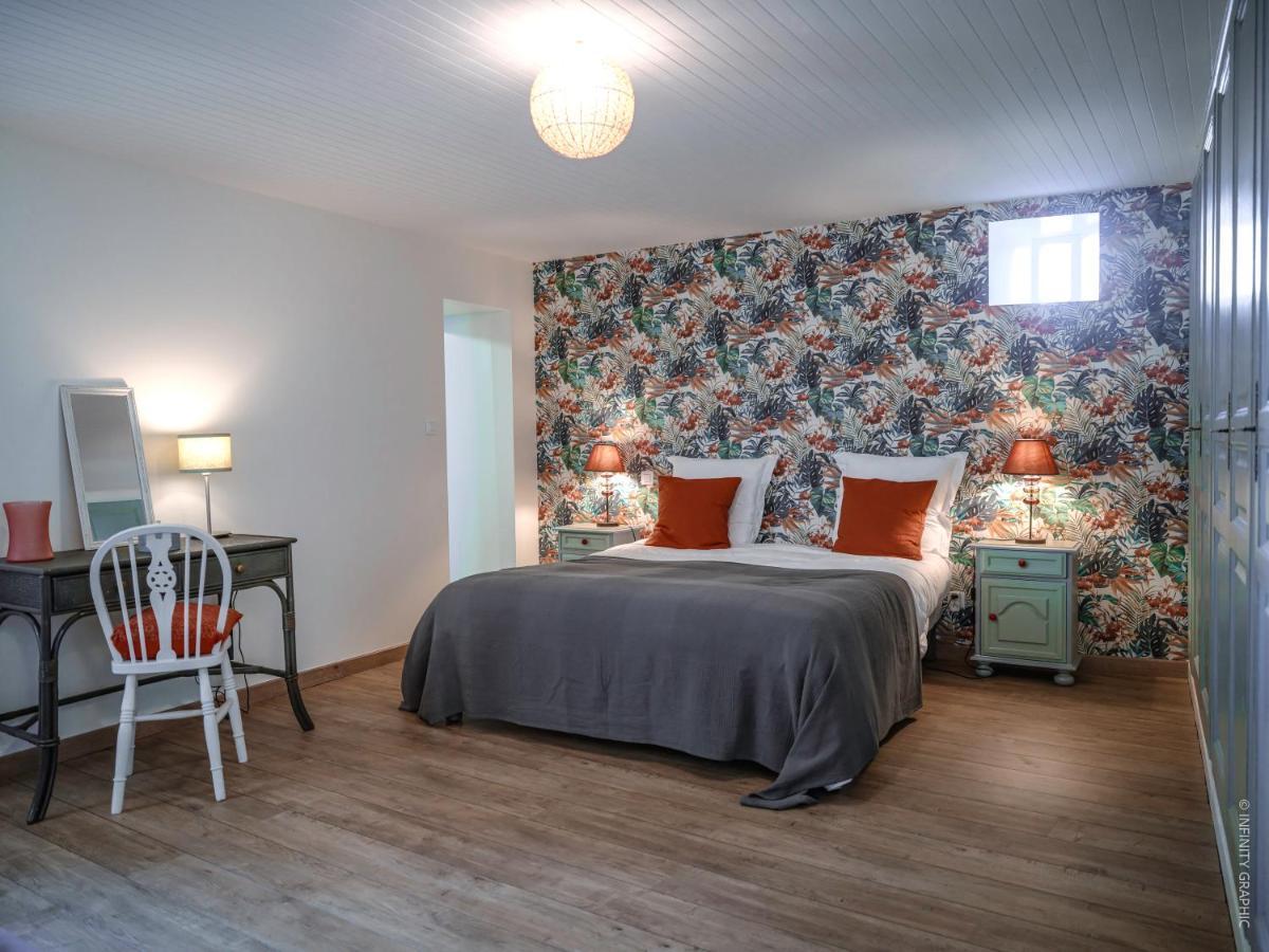 Bed and Breakfast L'Antre Des Bastides Saint-Martin-de-Villereal Exterior foto