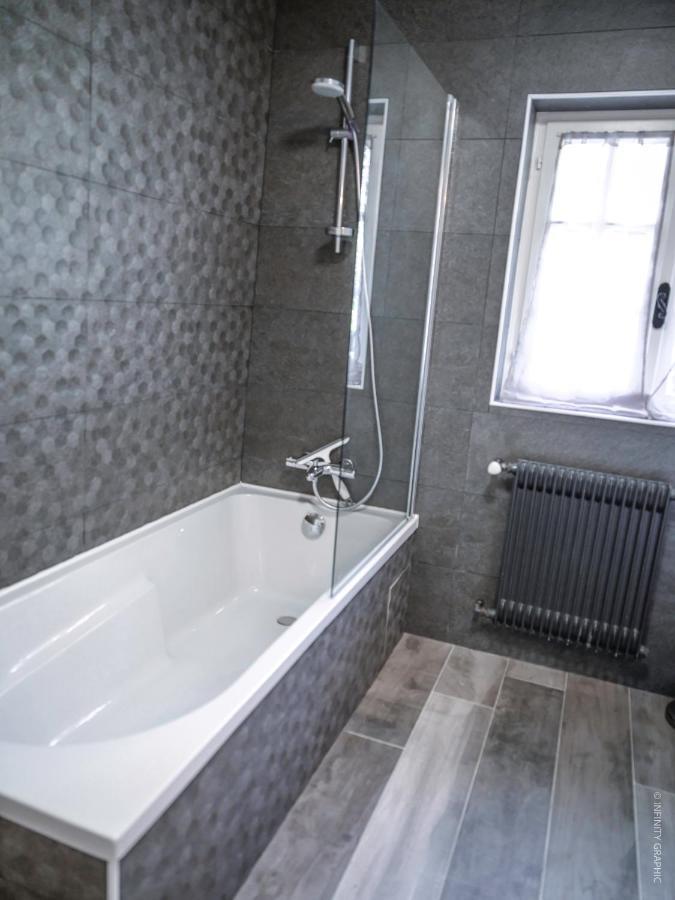 Bed and Breakfast L'Antre Des Bastides Saint-Martin-de-Villereal Exterior foto