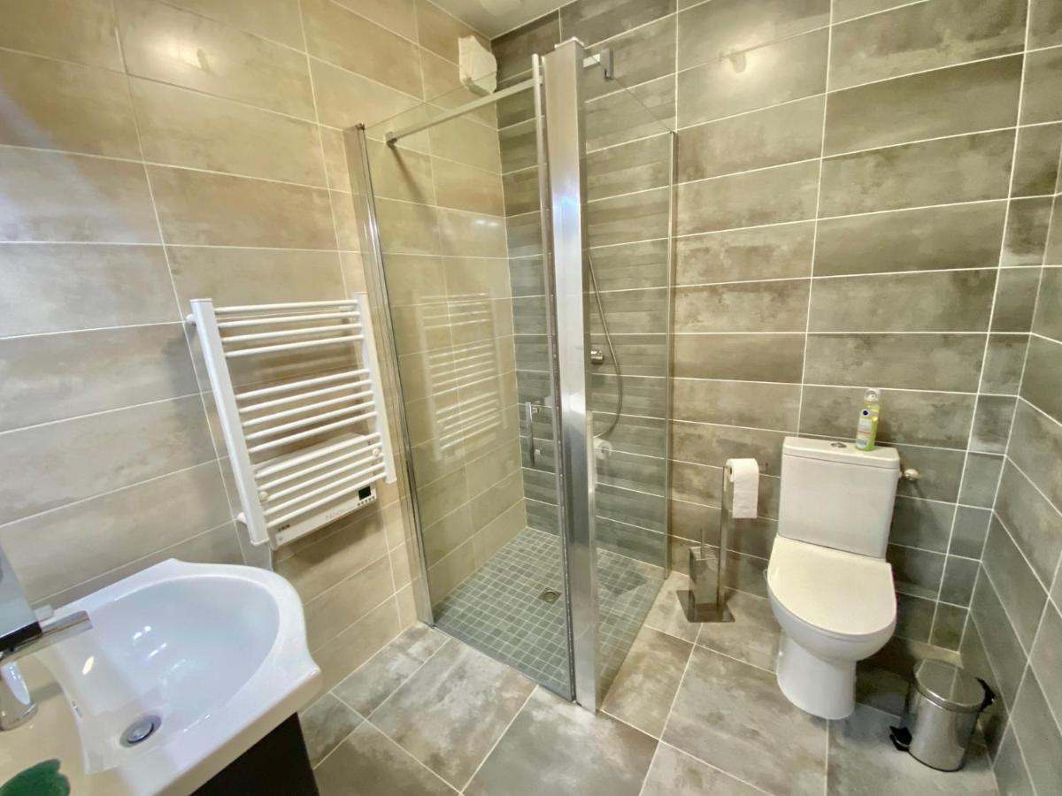 Bed and Breakfast L'Antre Des Bastides Saint-Martin-de-Villereal Exterior foto
